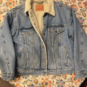 Stylish Levi Jean Jacket Sherpa lined with ornate stars on the pocket